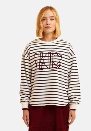 - Bluza