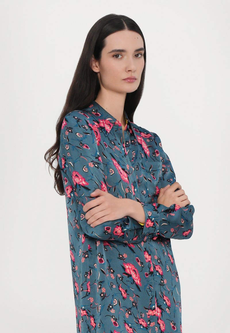 dvf prita shirt dress DVF Prita Dress in Abstract Butterfly Navy