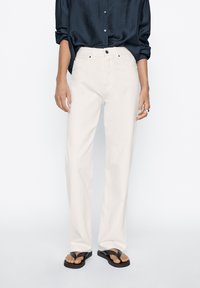 Jeans Straight Leg - WHITE