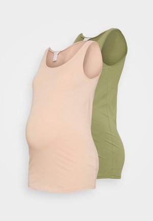 Duas camisetas de maternidade sem mangas em bege claro e verde-oliva. Ambas têm um design sem mangas, decotes redondos e são feitas de material de algodão suave.