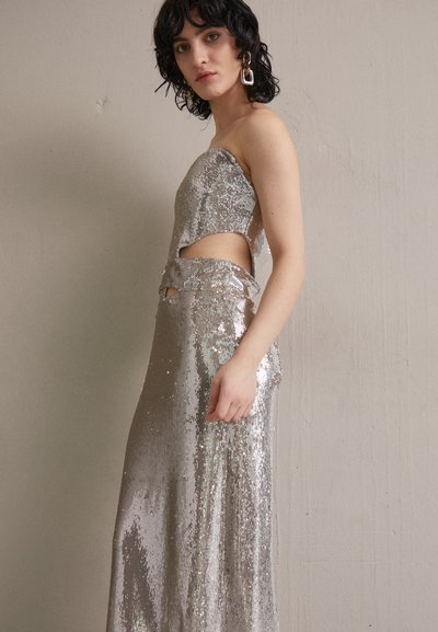 Et Ochs AVA STRAPLESS CUT OUT GOWN - Ένδυση για ειδικές περιστάσεις - silver/nude