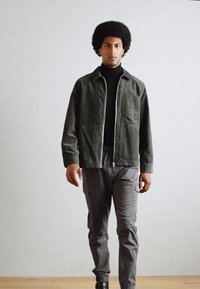 Lindbergh ZIP THROUGH OVERSHIRT - Lichte jas - dark green