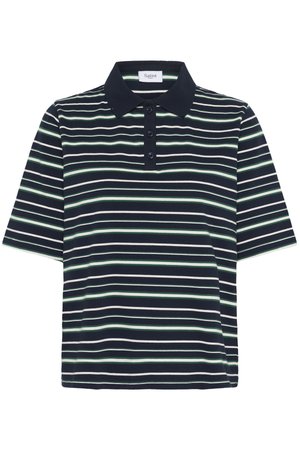 Mornarsko modra polo majica s horizontalnimi črtami v zeleni in beli barvi, kratkimi rokavi in klasičnim ovratnikom s tremi gumbi.