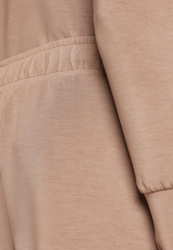 OLYMPE JOGGER - Tracksuit bottoms - praline2