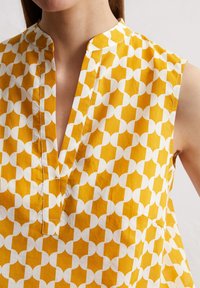 Marc O'Polo ÄRMELLOSE AUS LEICHTEM - Top - multi golden yellow