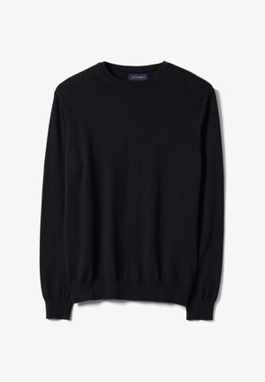 Schwarzer Pullover mit langem Arm und Rundhalsausschnitt, mit gerippten Bündchen und Saum, flach hingelegt, Vorderseite und Piombo-Markenlabel im Krageninneren sichtbar.