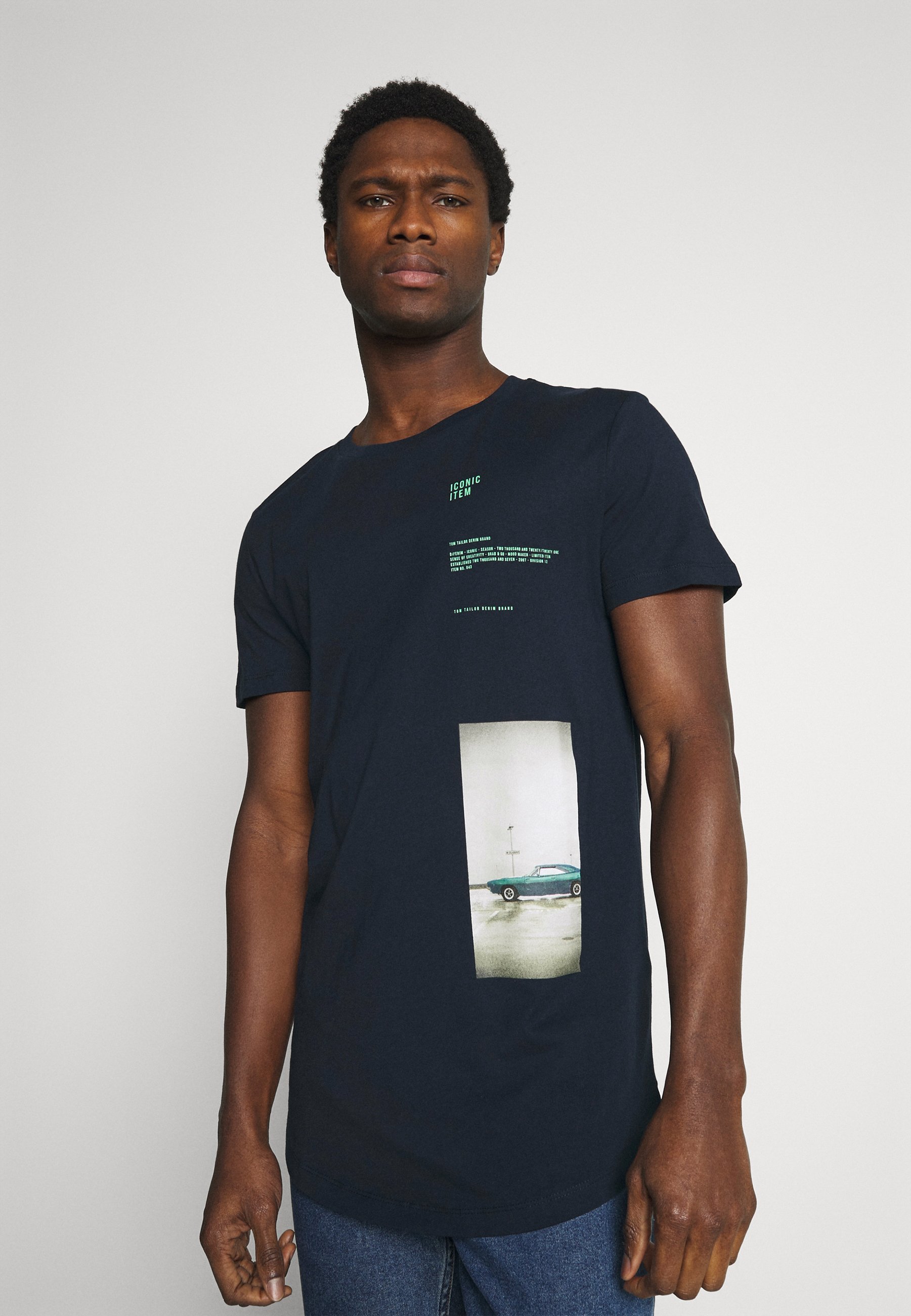 Men Print T-shirt Men Print T-shirt