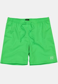 Heldere groene zwembroek gemaakt van lichtgewicht stof, met een elastische tailleband met trekkoord en een klein logo dat op de zijkant is gedrukt.