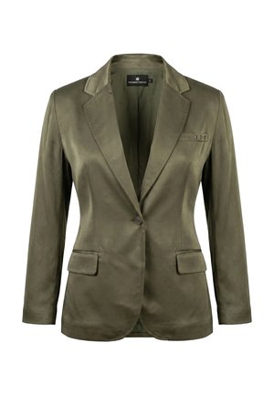 Veste tailleur vert olive avec col cranté, fermeture à un bouton, poches à rabat, et boutons décoratifs sur la poche poitrine.