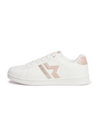 Zapatillas blancas con una textura suave, con un acento de purpurina rosa y un talón de ante rosa claro. Los cordones y una suela plana completan el diseño.