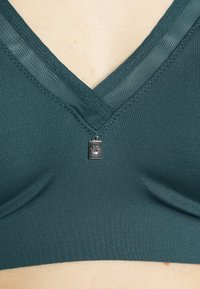 Triumph TRUE SHAPE SENSATION - Soutien de t-shirt - russian green