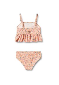 Tvådelad baddräkt med en rynkad rosa topp med små blommönster och justerbara band, i kombination med ett matchande bikinitrosa.