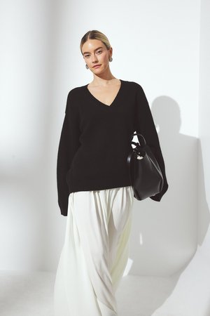 NA-KD V-NECK - Trui - black