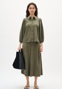 Thumbnail Image 4