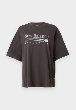 New Balance, TRACKSIDE OVERSIZED - Μπλουζάκι με στάμπα - black cement