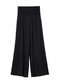 Culottes noires à jambes larges avec une taille smockée. Fabriquées en tissu léger avec une texture lisse, présentant un design ample et fluide.