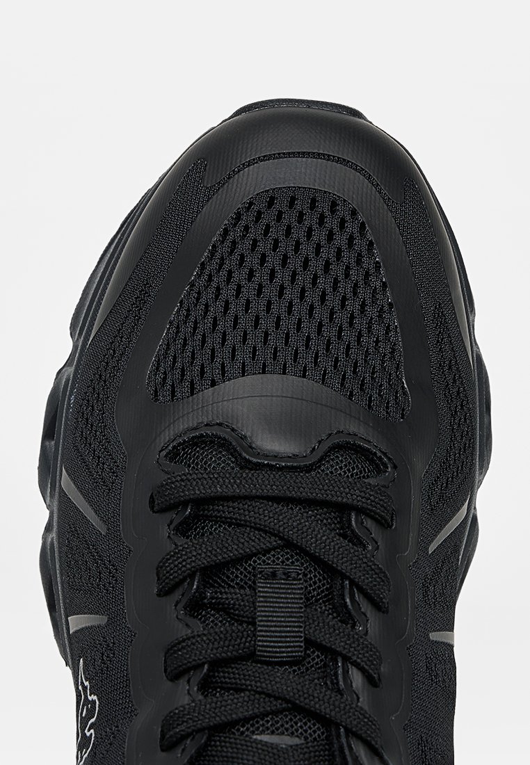 Sneaker low