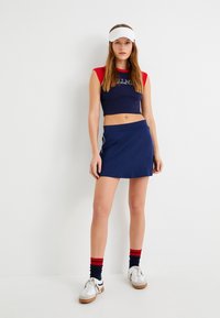 Koton CROP granatowy