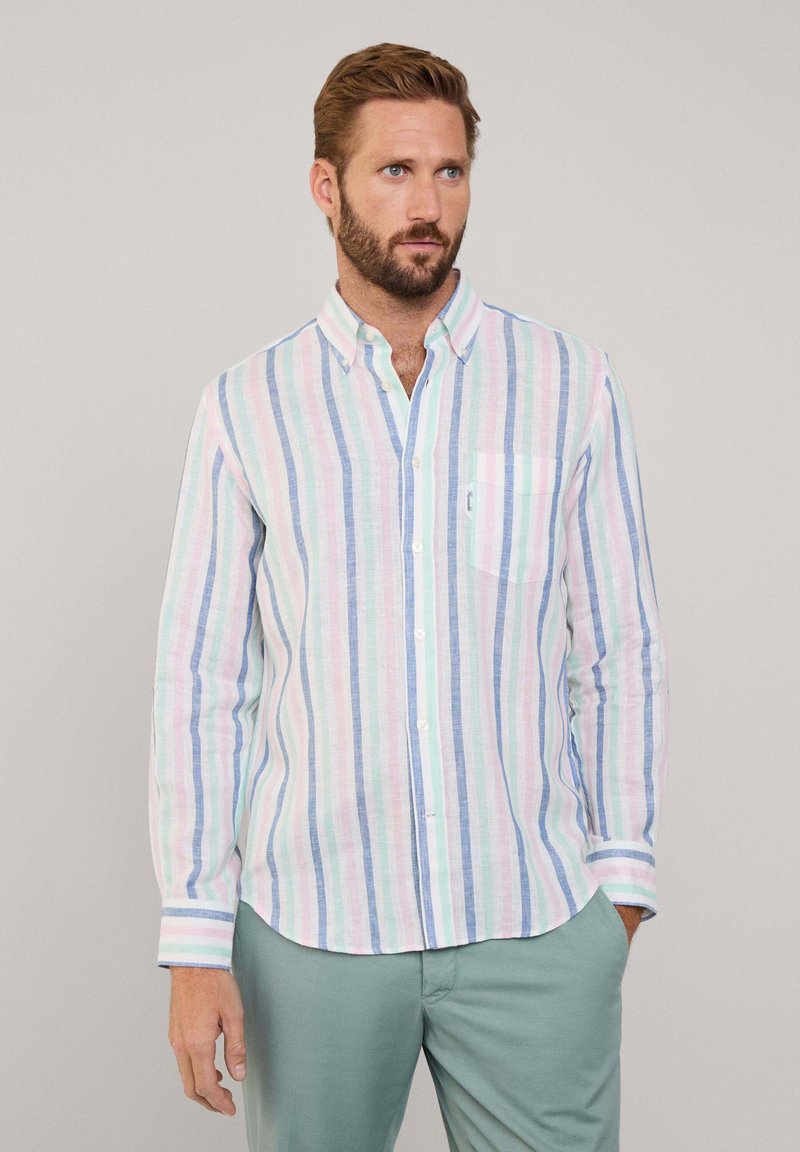 Lichtgewicht, gestreept overhemd met knopen in pastelkleuren (blauw, roze, wit) met een borstzak en contrasterende manchetten, gemaakt van ademende stof.