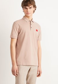 HUGO DERESO - Poloskjorter - medium beige