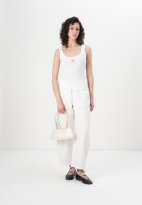 Abercrombie & Fitch PULL ON BARREL - Kalhoty - white