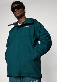 Adidas Terrex MT 2L INSUL - Skijakke - aurora ivy