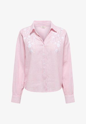 Chemise à rayures rose et blanche, avec des accents floraux brodés en blanc sur la poitrine. Manches longues avec poignets à bouton.