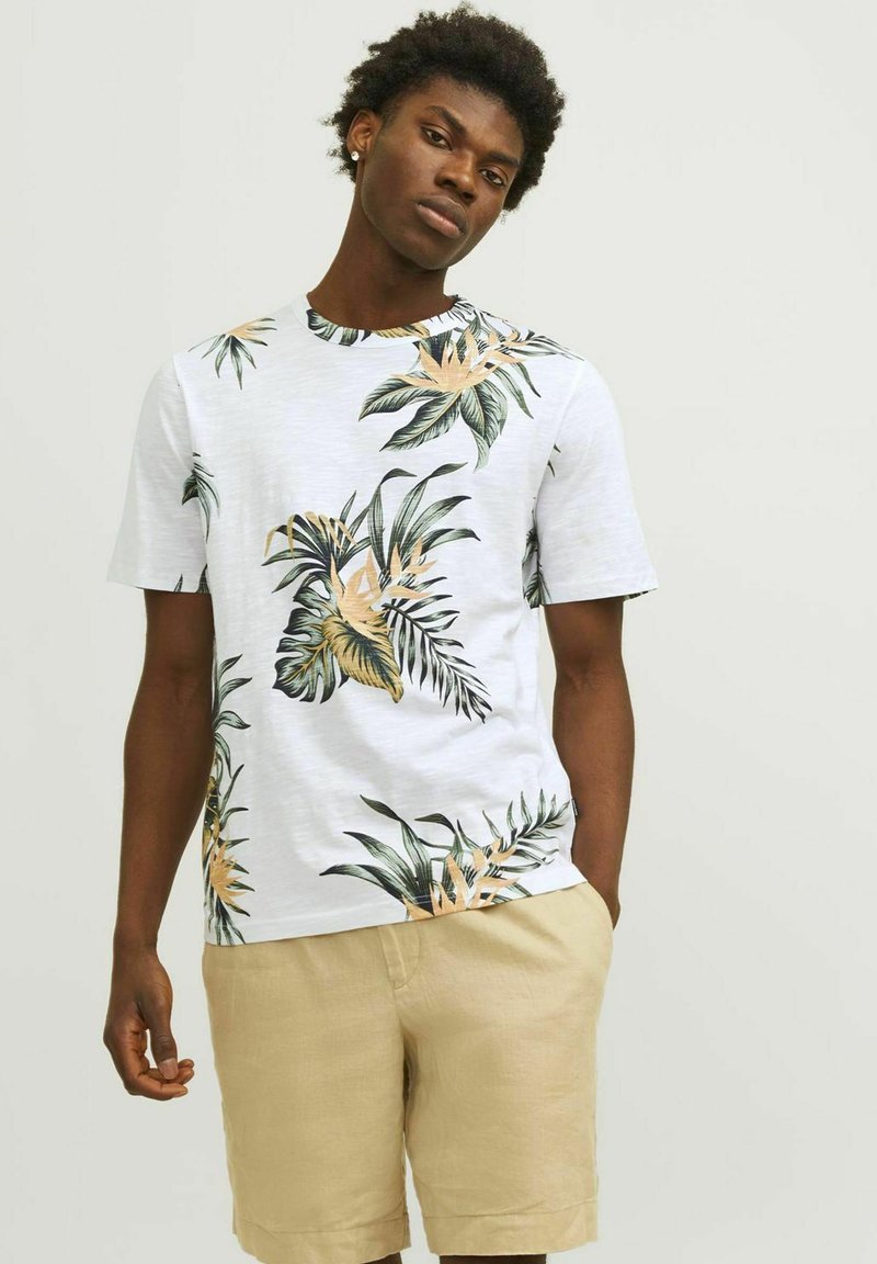 Jack & Jones PREMIUM ALL OVER RUNDHALS - T-shirt med print - white