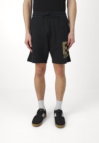 EA7 Emporio Armani - BERMUDA - Tracksuit bottoms - nero Thumbnail Image 1