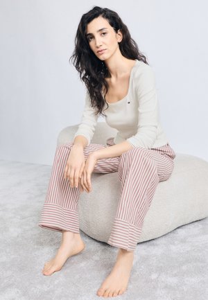 SLEEP TEE  - Komplet pidžame - ecru pointelle/ blazer prim red