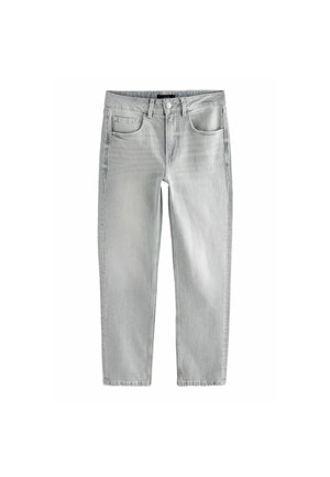 Jeans de denim gris claro con diseño de corte recto, que cuentan con cinco bolsillos, cierre de botón y sutiles variaciones de textura.