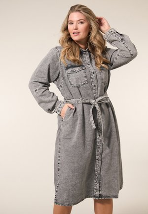 DUNYA - Spijkerjurk - grey denim