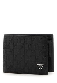 Portefeuille noir avec un motif tressé, fabriqué en matériau texturé. Présente un accent de logo, un design pliable et plusieurs emplacements pour cartes.