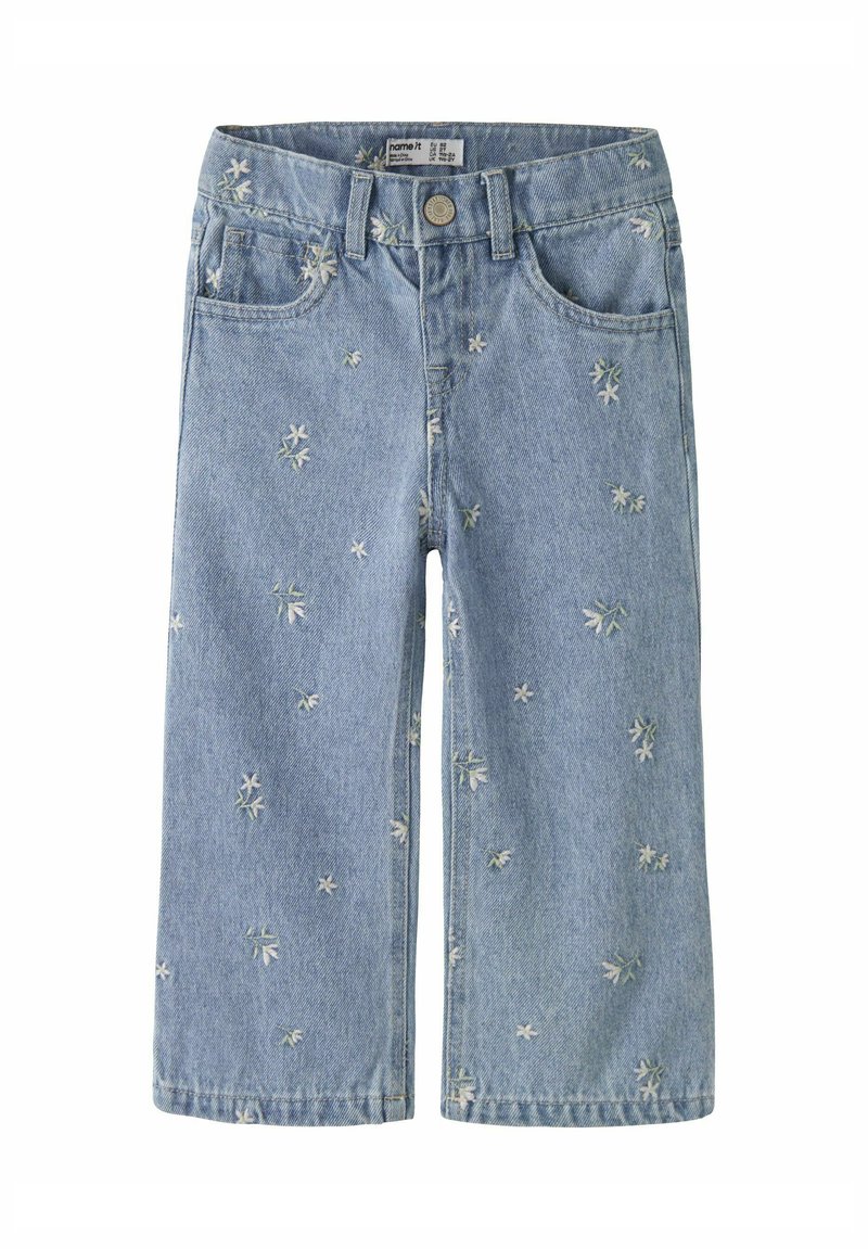 Svetlo modre jeans hlače iz jeansa z izvezenimi cvetličnimi vzorci v beli in zeleni barvi, z ravnim krojem, petimi žepi in zapiranjem na gumb.