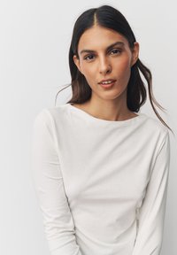 Next REGULAR FIT - LONG SLEEVE BOAT NECK - Majica z dolgimi rokavi - ecru