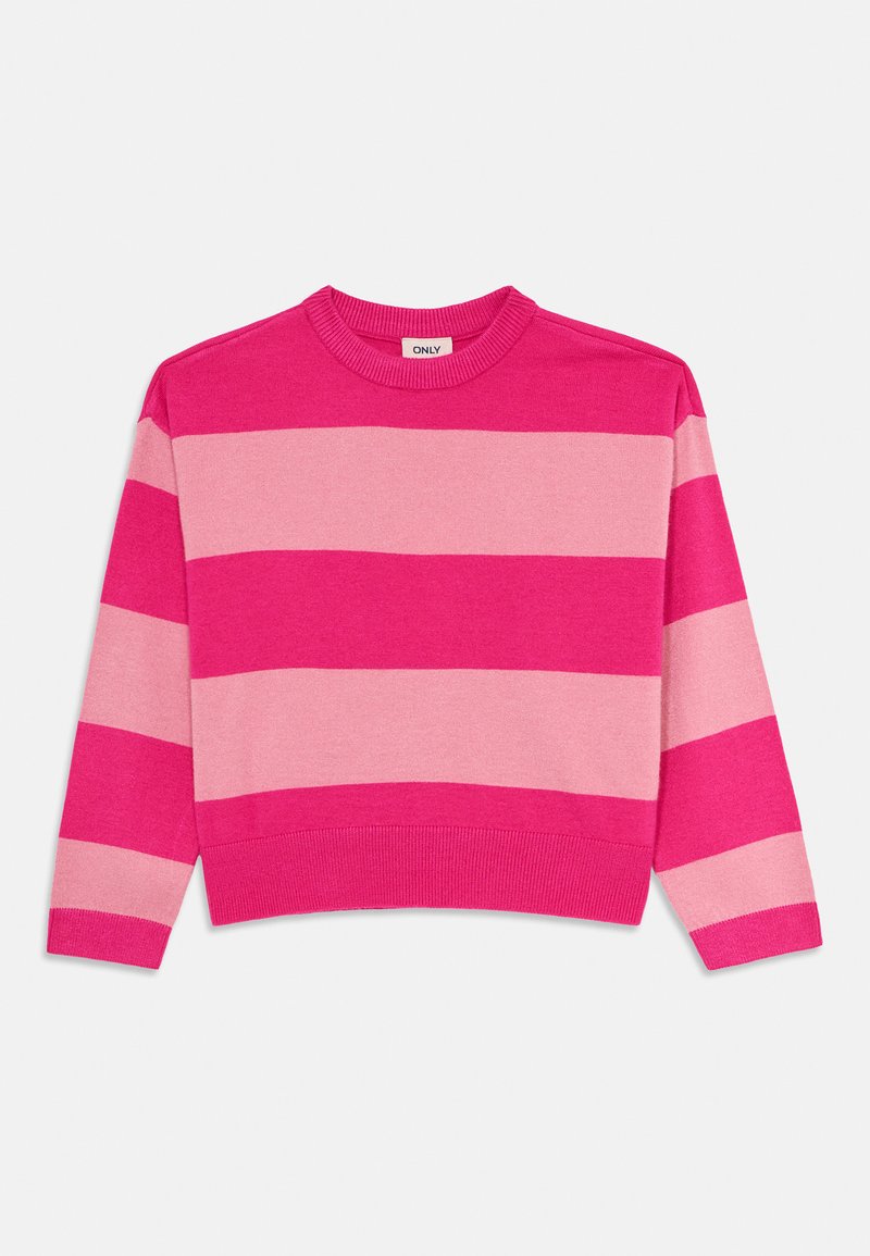 Roze en lichtroze brede horizontale gestreepte lange mouwen trui met een ronde hals, geribbelde manchetten en zoom op een witte achtergrond.