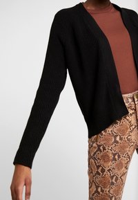 Even&Odd Kofta - black