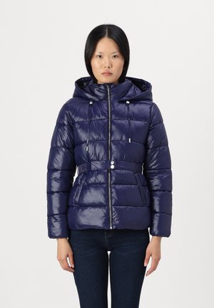 ONLSCARLETT QUILTED BELTED JACKET - Vinterjakke - evening blue