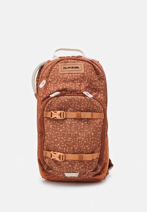 WOMENS SESSION 8L - Sac avec poche d'eau - sierra fossil