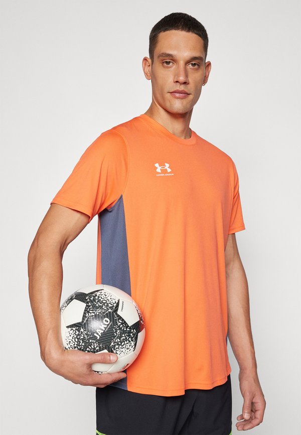 CHALLENGER - Basic T-shirt3