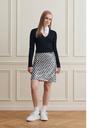 KARL LAGERFELD, KORE GLITTER TAB U FRONT - Αθλητικά παπούτσια - white