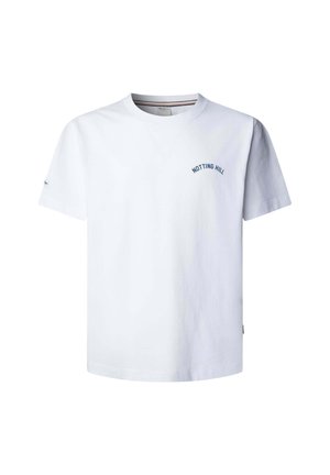 Biały t-shirt z krótkim rękawem i okrągłym dekoltem z małym granatowym napisem "NOTTING HILL" po lewej stronie klatki piersiowej.