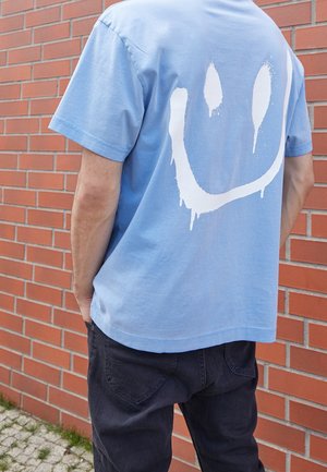 Weekday, Triko s potiskem - blue
