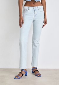 Tommy Jeans - MADDIE - Bootcut jeans - denim light Thumbnail Image 1