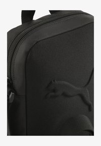 No seleccionado, puma black