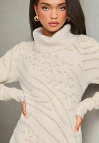 Lipsy REGULAR FIT - METALLIC INSERT ZEBRA - Pletené šaty - cream