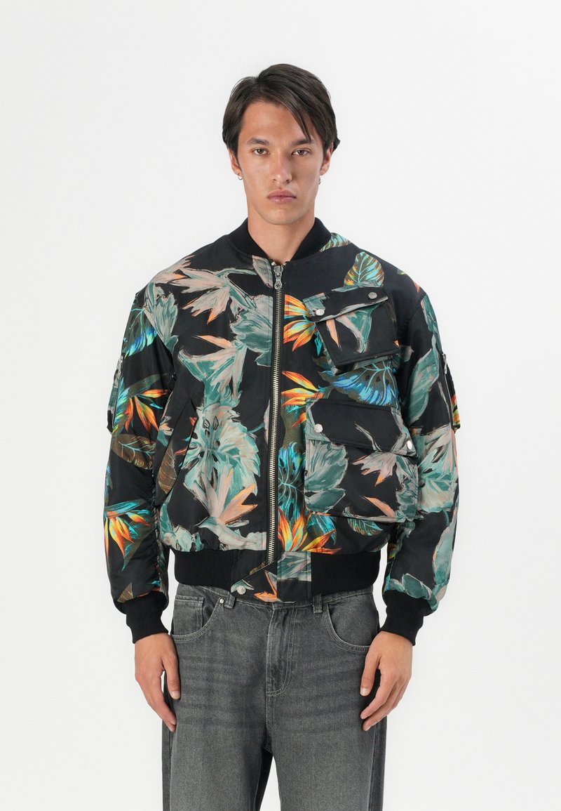 MCM Bomberjacks meerkleurig