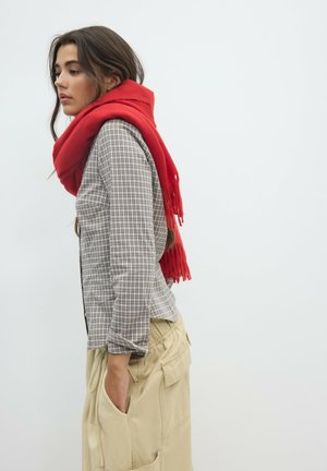 Stradivarius, FINE BASIC SCARF - Écharpe - red