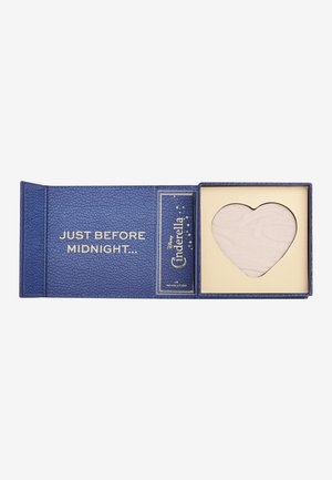 I HEART REVOLUTION X DISNEY STORYBOOK HEART HIGHLIGHTER CINDEREL - Highlighter - shimmer pink