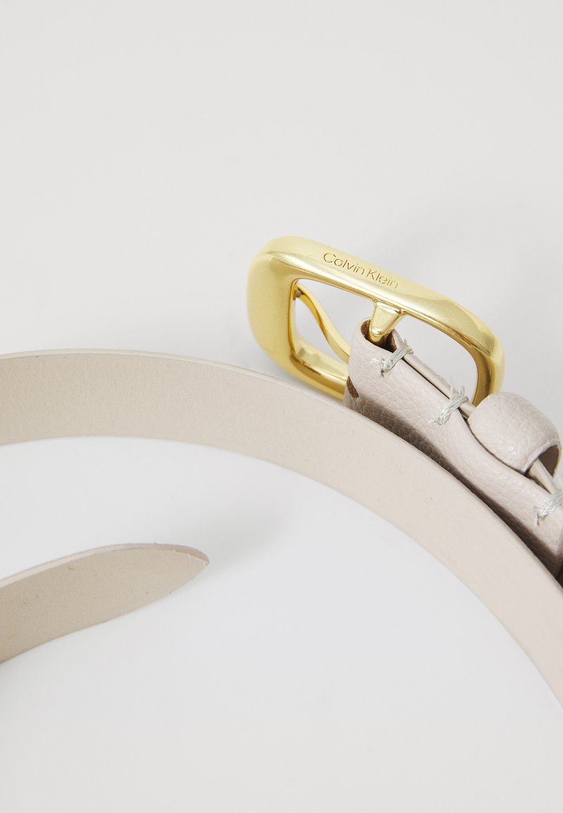 Calvin Klein CHUNKY BUCKLE PEBBLE STRAP - Belt - chateau  display picture 2
